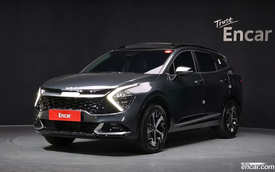 Kia Sportage Hybrid 2WD 2024 — фото 1, купить с доставкой в Москву