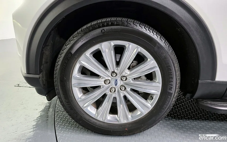 Ford Explorer 2.3 4WD 2023 — миниатюра 2