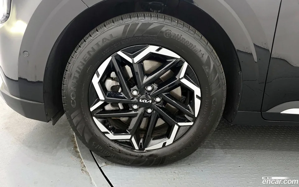 Kia Carnival 9 2024 — thumbnail 5