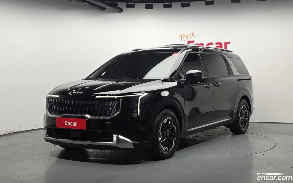 Kia Carnival 9 2024 — photo 1, buy with delivery to Moscow