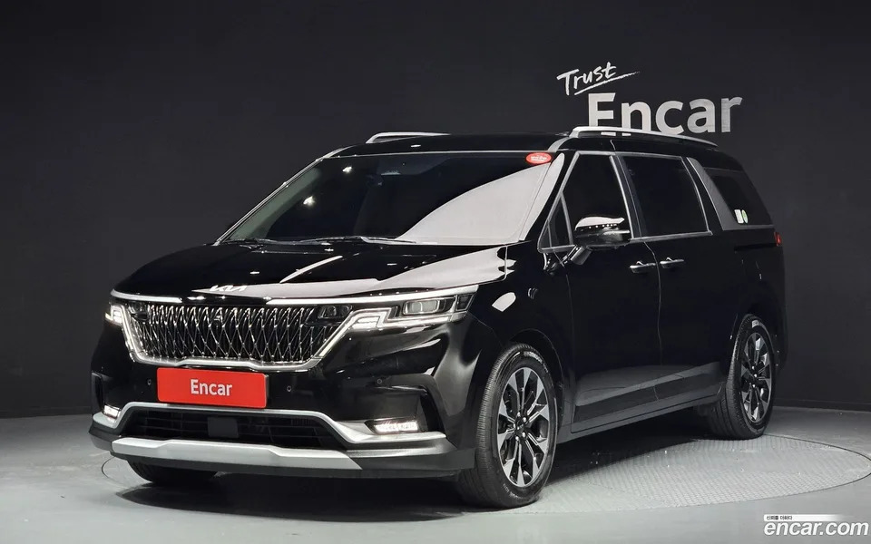 Kia Carnival 9 2022 — фото 1, купить с доставкой в Москву
