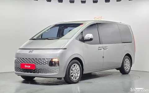 Hyundai Staria 2023 купить в Москве