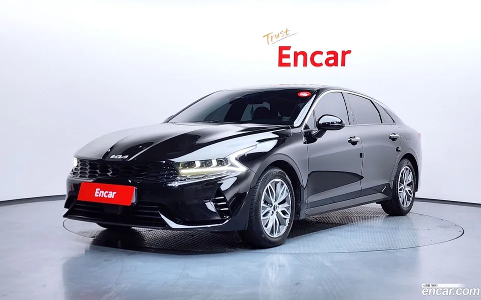 Kia K5 Hybrid 2023 — фото 1, купить с доставкой в Москву