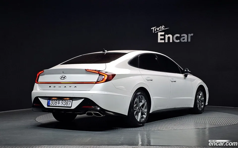 Hyundai Sonata 1.6 2022 — фото 1, купить с доставкой в Москву