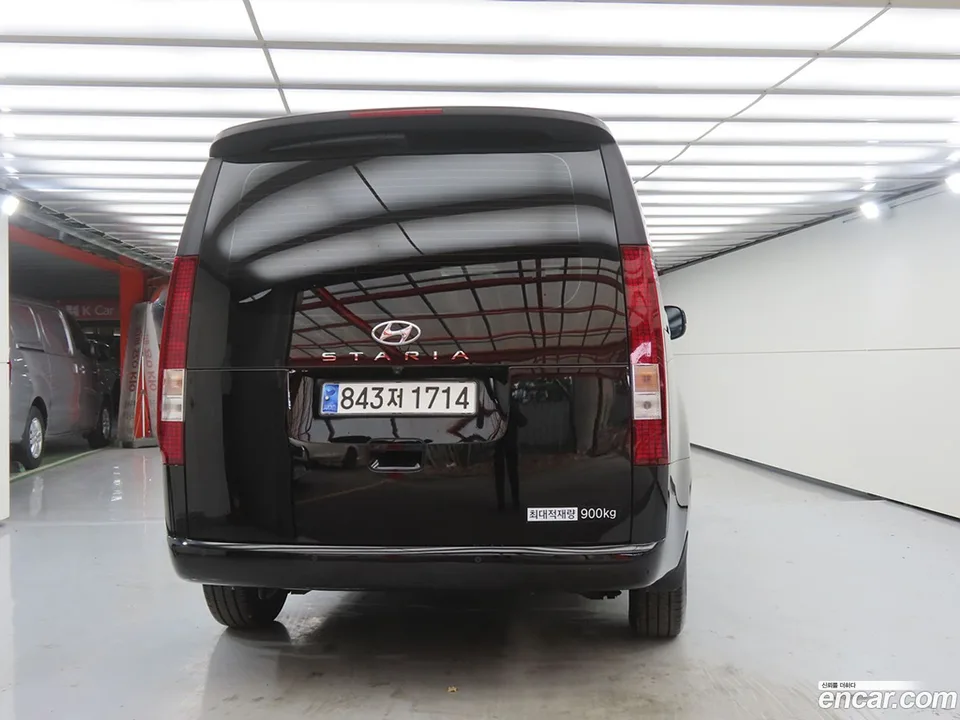 Hyundai Staria 3 2023 — миниатюра 3