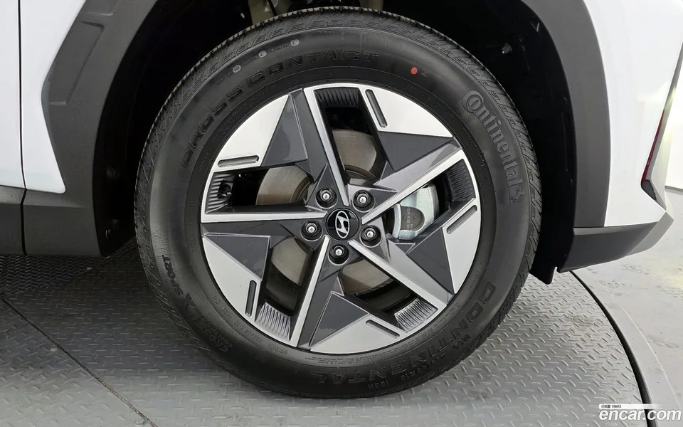Hyundai Tucson Hybrid NX4 HEV 1.6 2WD 2025 — миниатюра 5