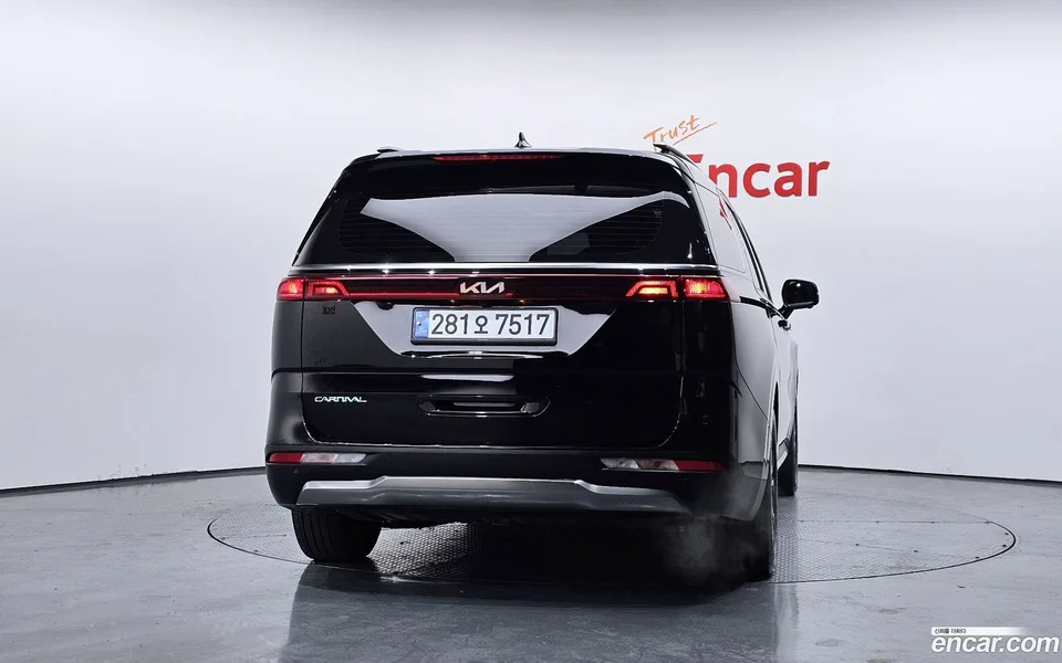 Kia Carnival 7 2023 — миниатюра 4