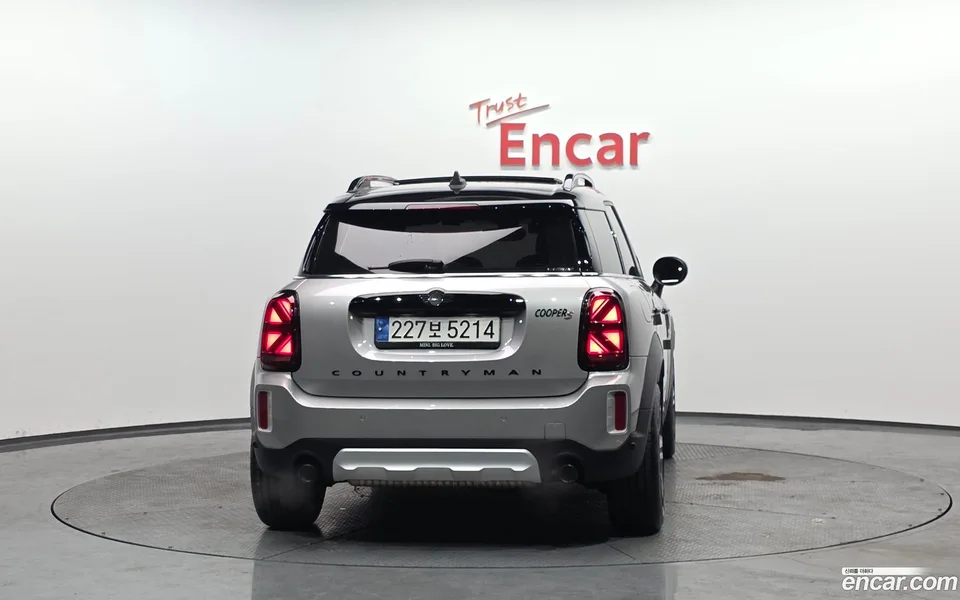 MINI Cooper S Countryman ALL4 2024 — миниатюра 4