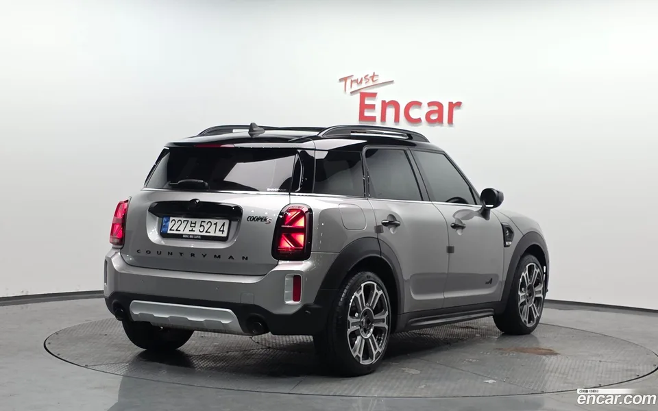 MINI Cooper S Countryman ALL4 2024 — фото 1, купить с доставкой в Москву
