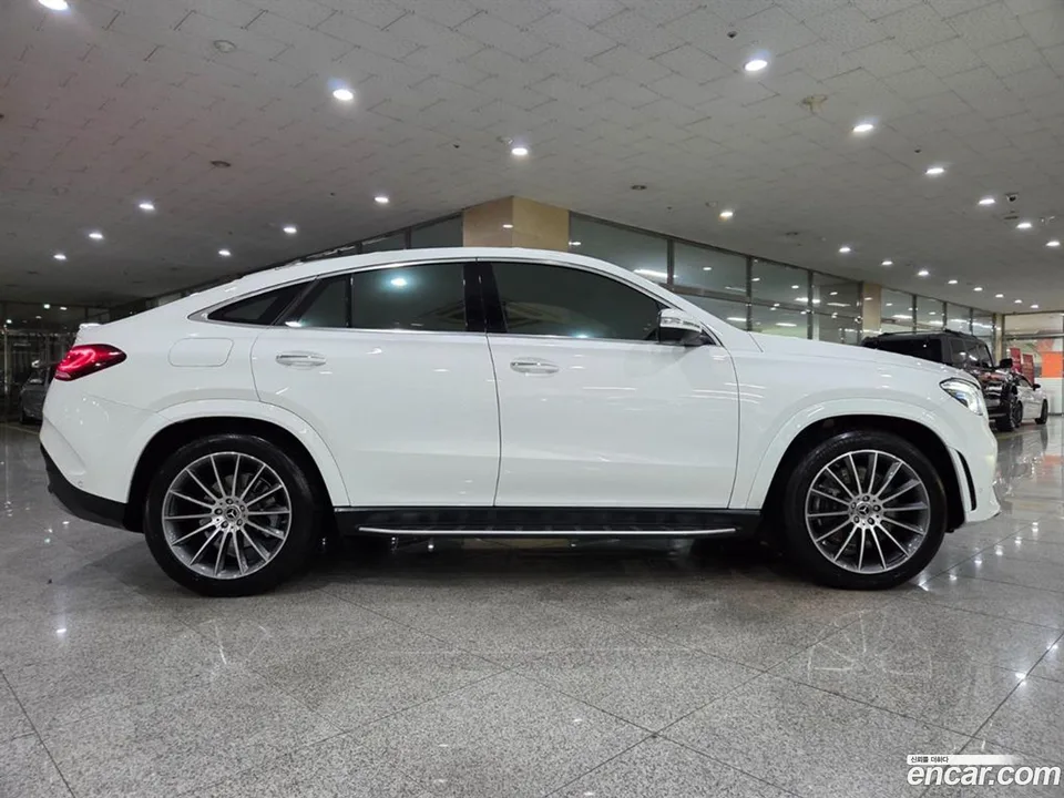 Mercedes-Benz GLE-Class GLE400d 4MATIC 2023 — миниатюра 5