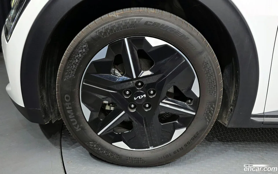 Kia EV6 2WD 2025 — миниатюра 2