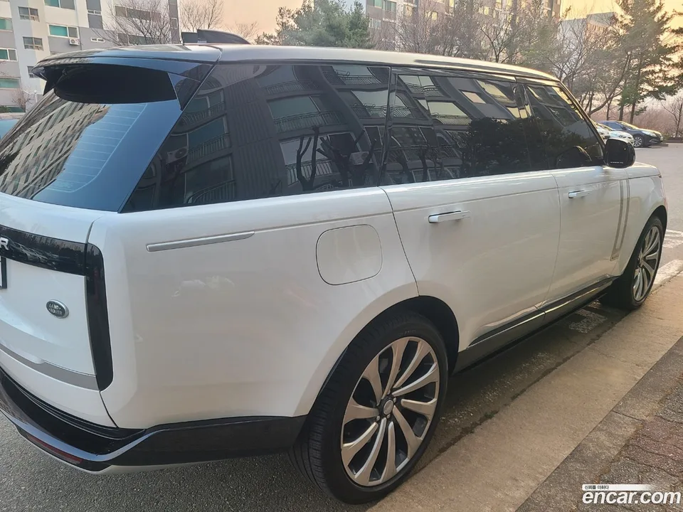 Land Rover Range Rover P530 AB LWB 2023 — thumbnail 2