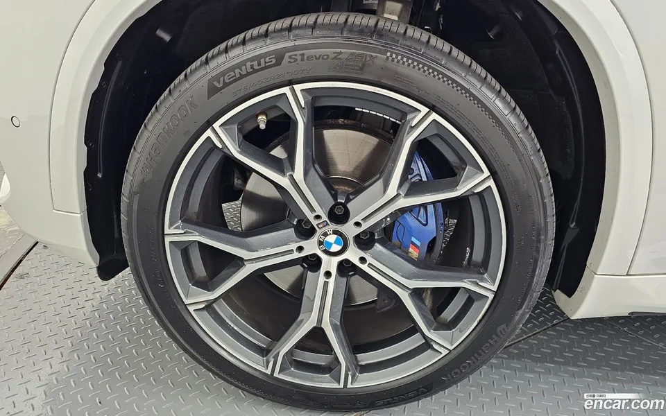 BMW X5 xDrive 40i M 2023 — миниатюра 5