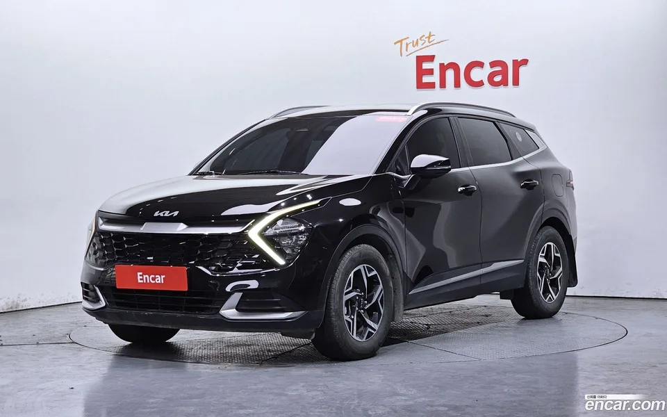 Kia Sportage 2.0 2WD 2022 — фото 1, купить с доставкой в Москву