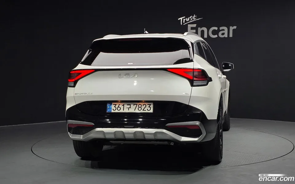 Kia Sportage Hybrid 2WD 2022 — миниатюра 4