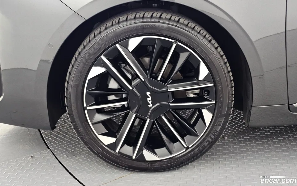 Kia K8 Hybrid 2025 — миниатюра 2