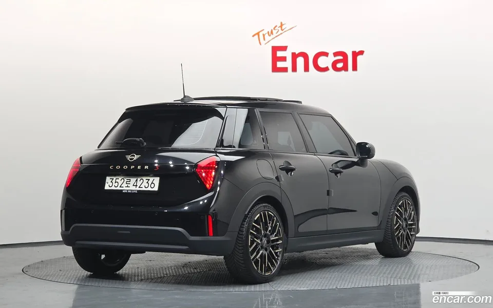 MINI Cooper S 5 2024 — миниатюра 4