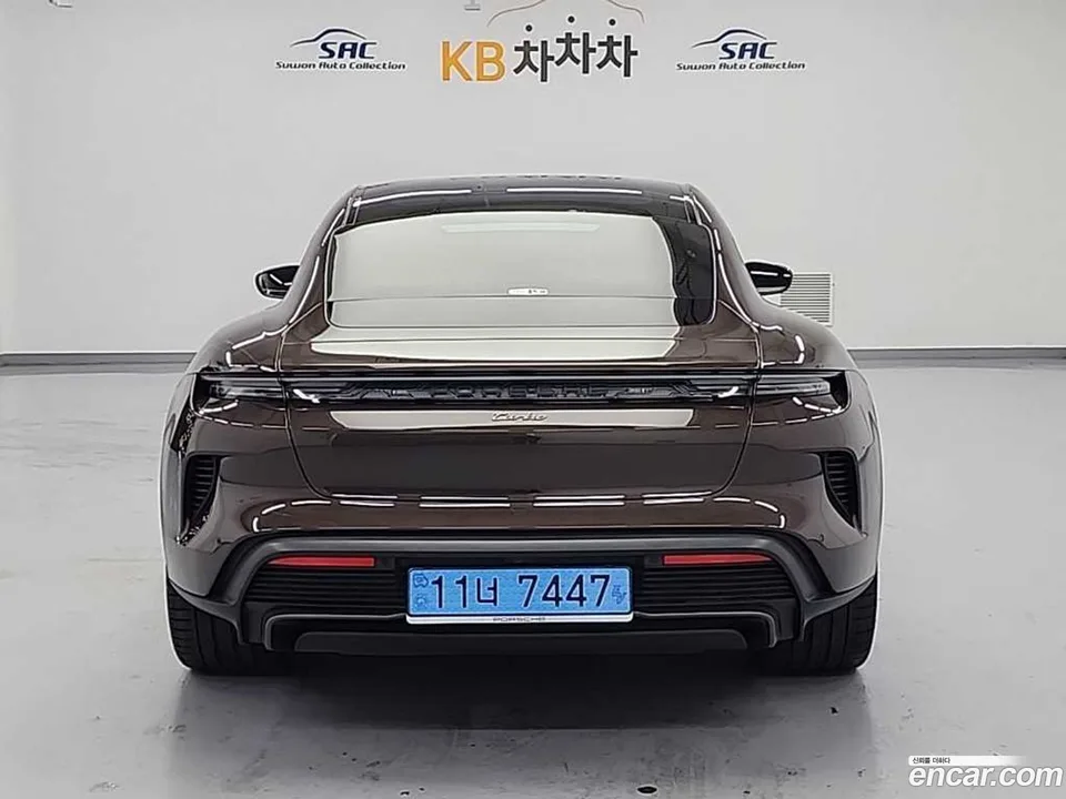 Porsche Taycan 2025 — миниатюра 3