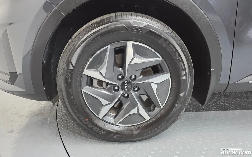 Kia Sorento HEV 1.6 4WD 2022 — миниатюра 2