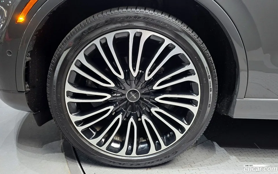 Lincoln Aviator 3.0 AWD 2023 — миниатюра 2