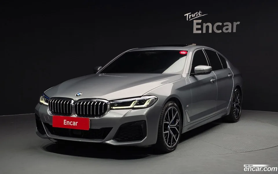BMW 5 Series 530i xDrive M 2022 — фото 1, купить с доставкой в Москву
