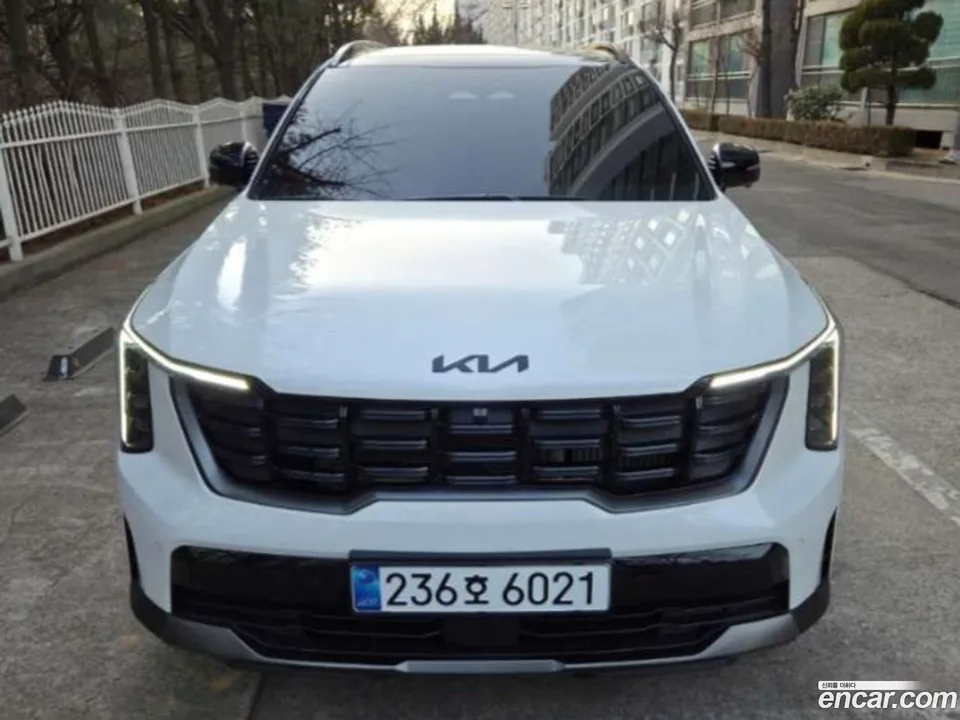Kia Sorento HEV 1.6 2WD 2026 — фото 1, купить с доставкой в Москву