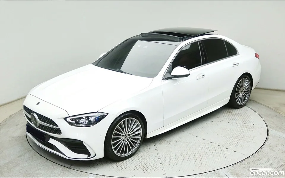 Mercedes-Benz C-Class C300 4MATIC AMG Line 2023 — фото 1, купить с доставкой в Москву
