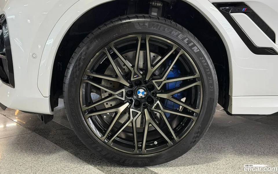 BMW X6 M 4.4 2024 — миниатюра 2