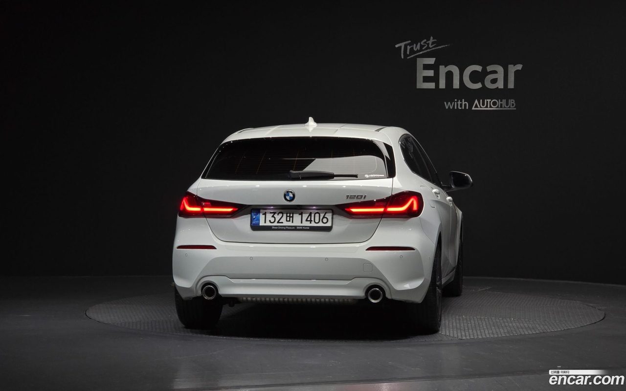 BMW 1 Series 2022 — 4