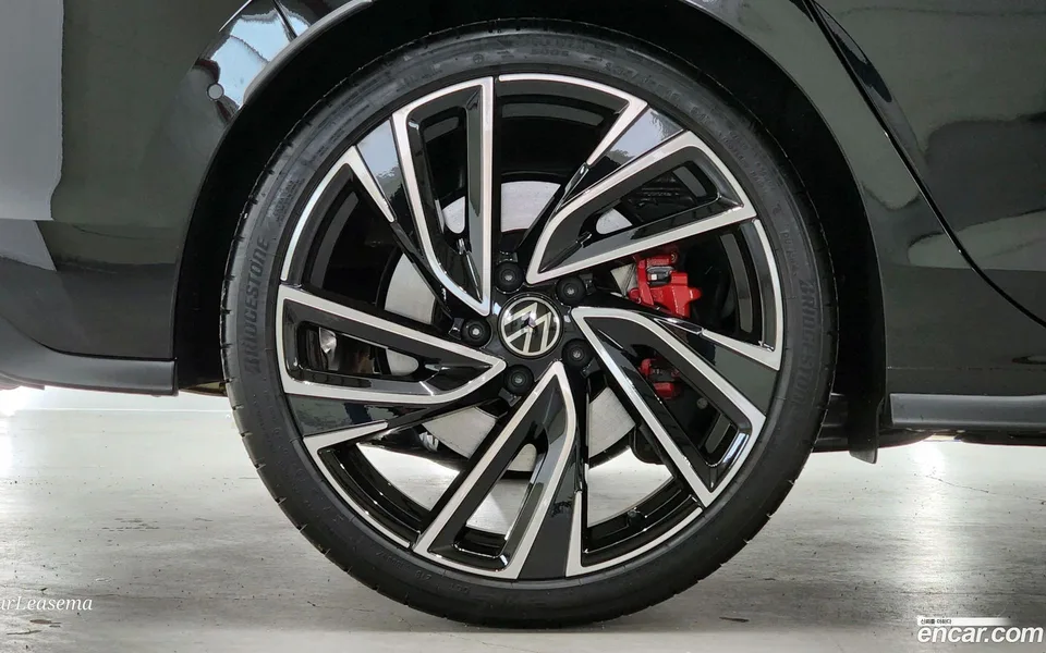 Volkswagen Golf 2.0 GTI 2024 — миниатюра 2