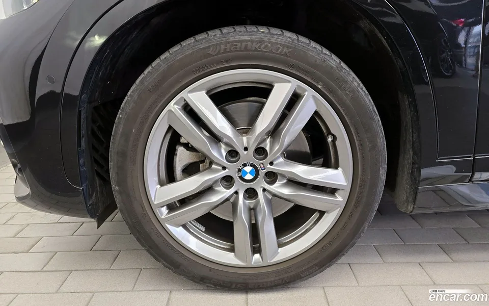 BMW X1 xDrive 20i M 2022 — миниатюра 5