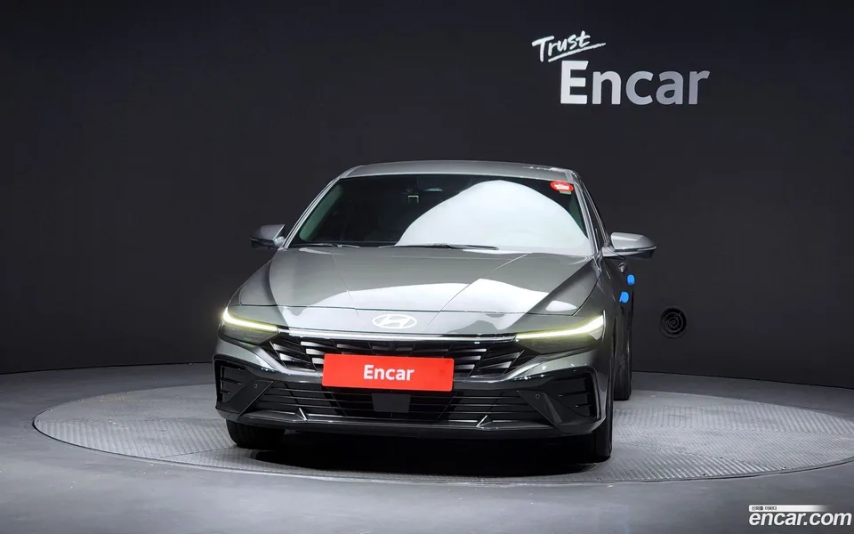 Hyundai Avante CN7 Hybrid 2024 — миниатюра 3