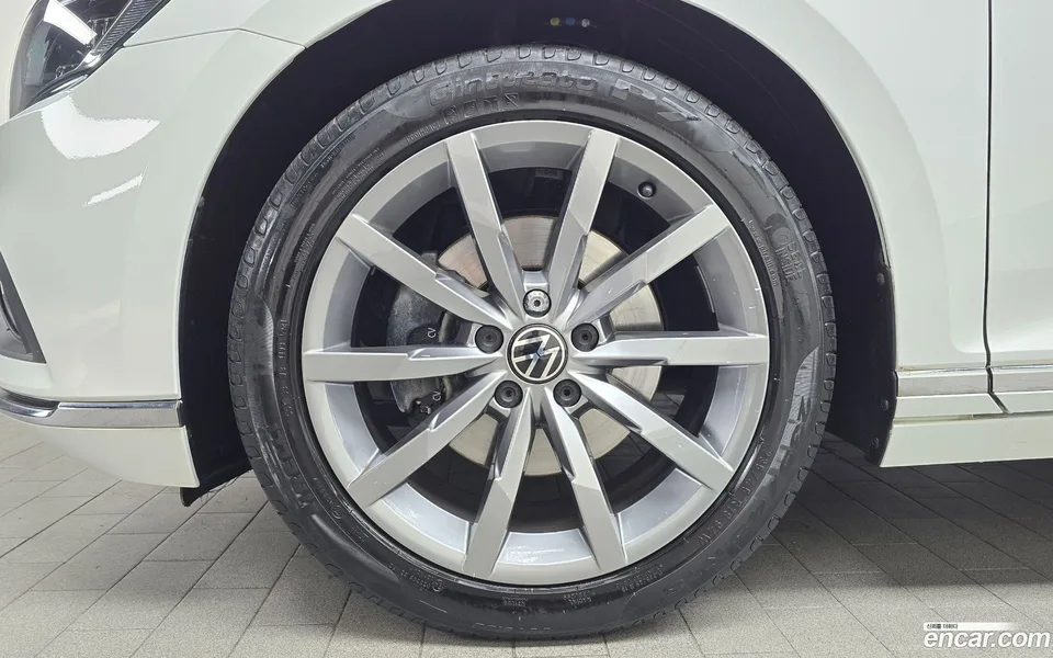 Volkswagen Passat GT 2.0 TDI 2022 — миниатюра 2