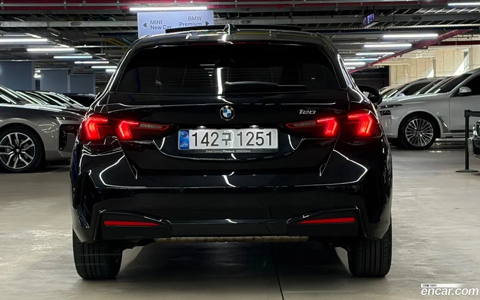 BMW 1 Series 120 2025 — миниатюра 4