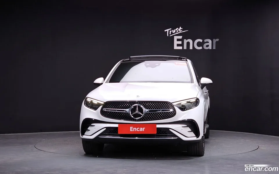 Mercedes-Benz GLC-Class GLC300 4MATIC 2024 — миниатюра 3