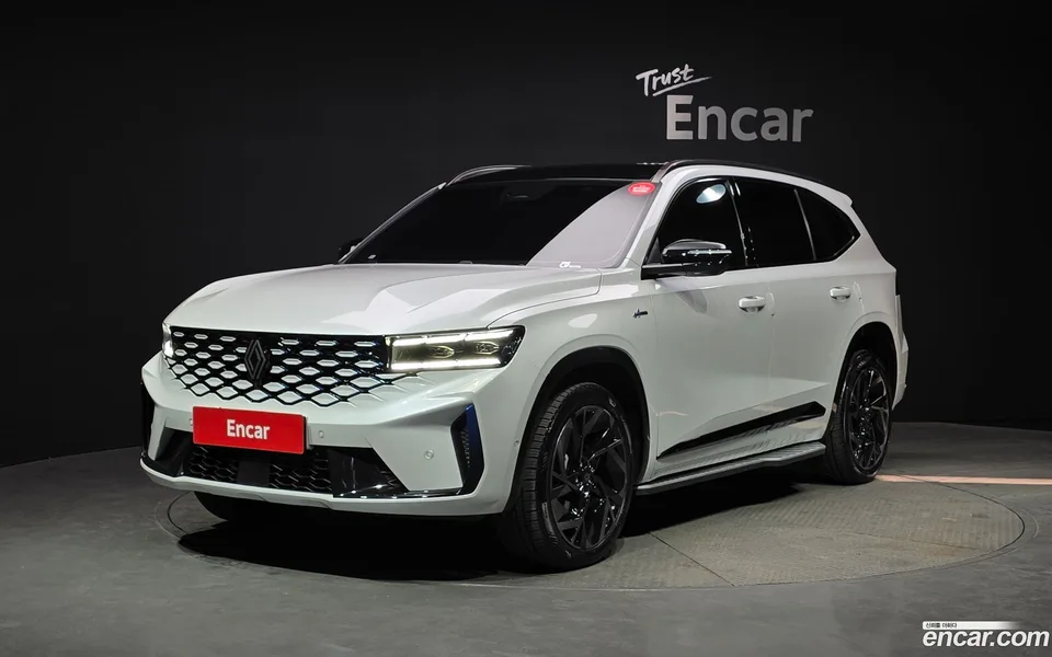 Renault Samsung Grand Koleos 1.5 E-TECH 2WD 2024 — фото 1, купить с доставкой в Москву