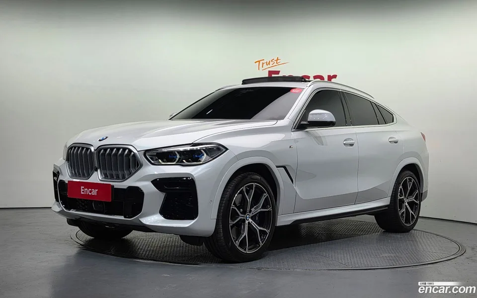 BMW X6 xDrive30d M 2022 — фото 1, купить с доставкой в Москву