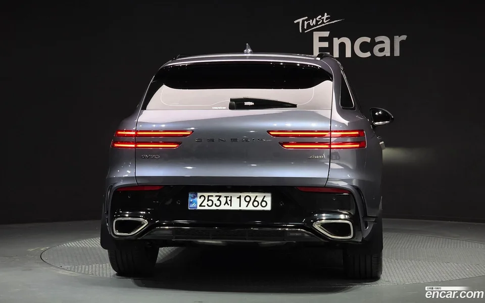 Genesis GV70 2.5T 2WD 2024 — миниатюра 4