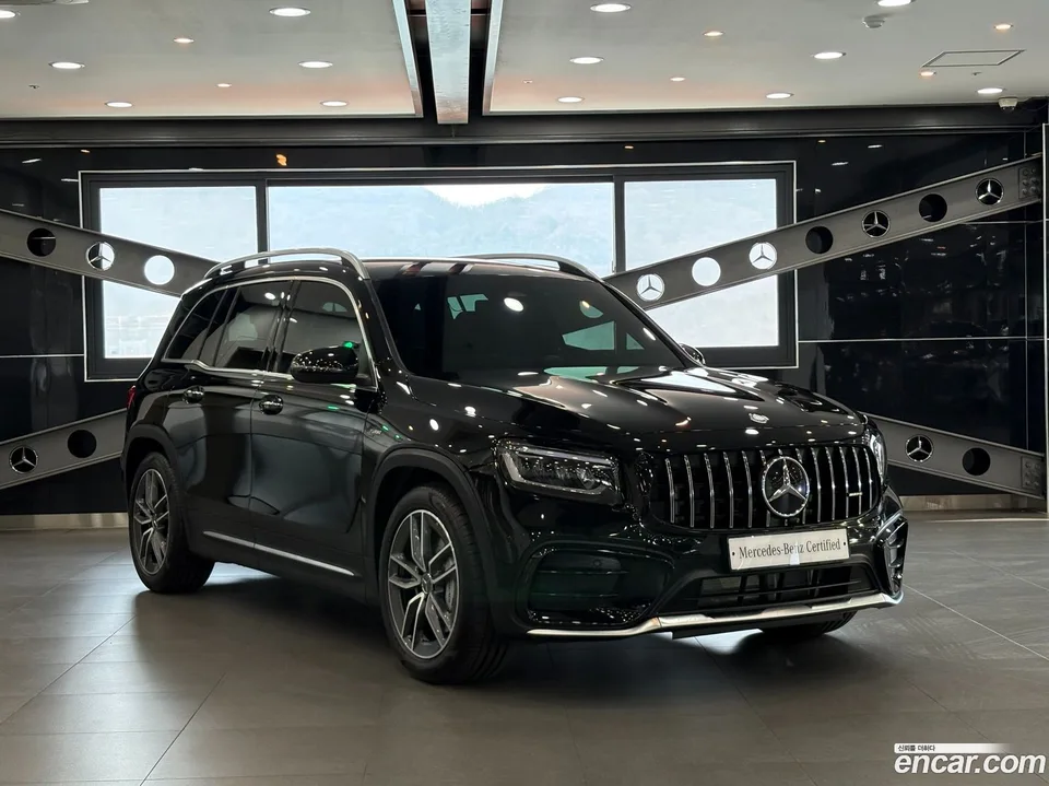 Mercedes-Benz GLB-Class AMG GLB35 4MATIC 2025 — миниатюра 3