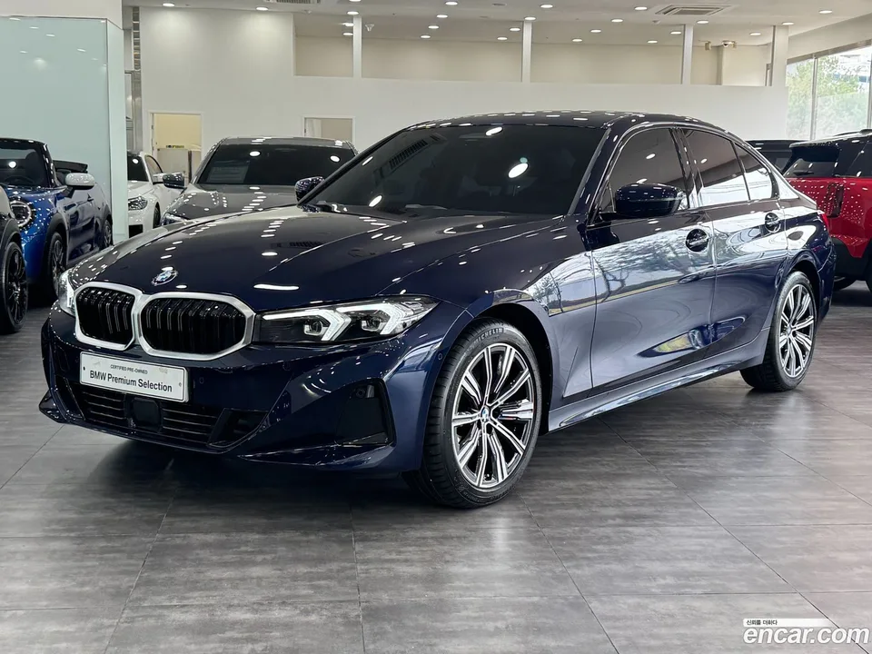 BMW 3 Series 320i 2025 — фото 1, купить с доставкой в Москву