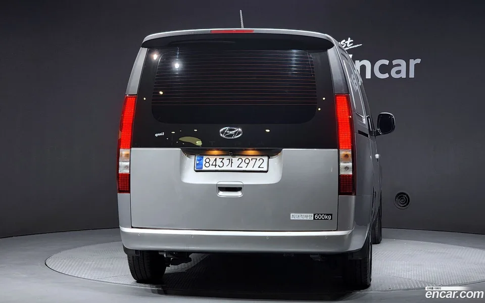 Hyundai Staria L3.5 5 2024 — миниатюра 4