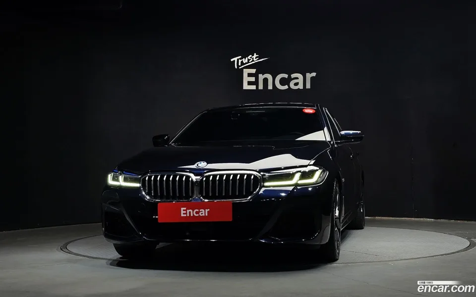 BMW 5 Series 530e M 2022 — миниатюра 3