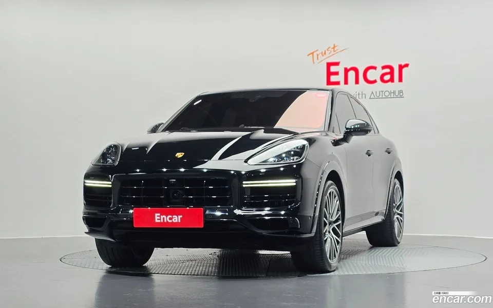 Porsche Cayenne 4.0 2023 — миниатюра 3