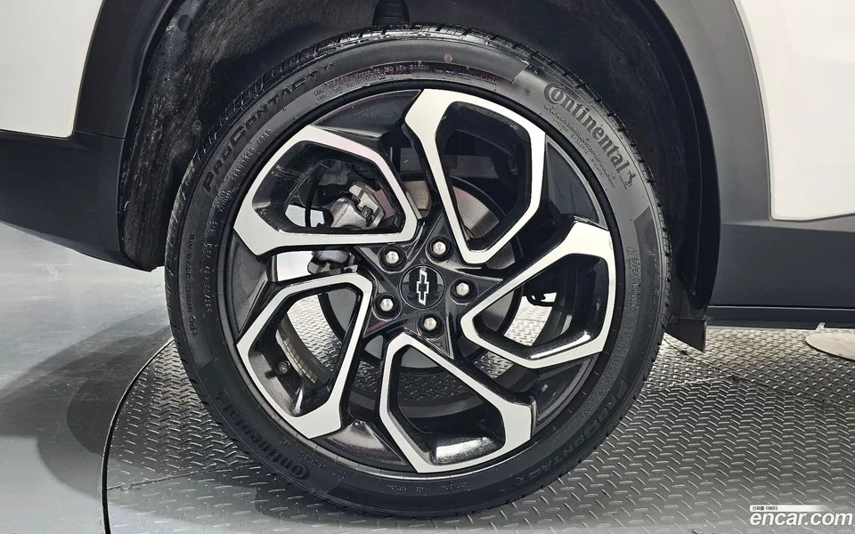 Chevrolet Trax Crossover 1.2 RS 2023 — миниатюра 2