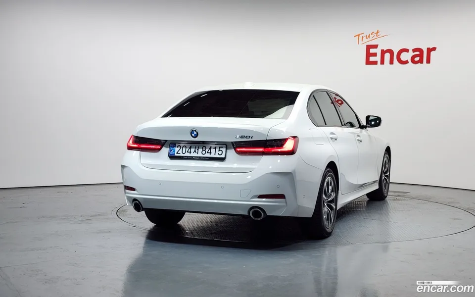 BMW 3 Series 320i 2024 — миниатюра 4