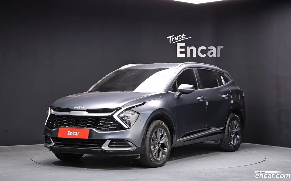 Kia Sportage 2.0 2WD 2022 — фото 1, купить с доставкой в Москву