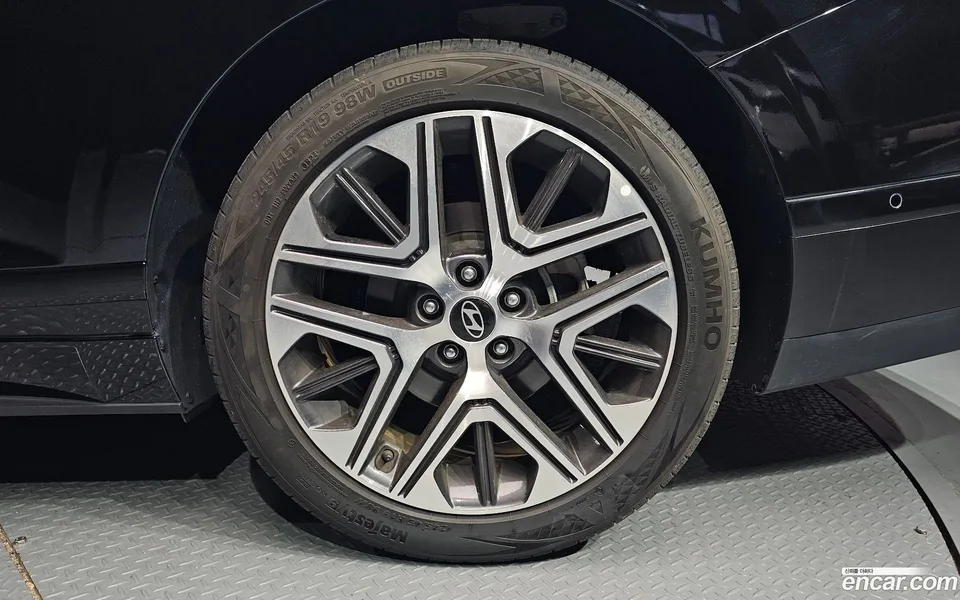 Hyundai Grandeur 2.5 2WD 2024 — миниатюра 2