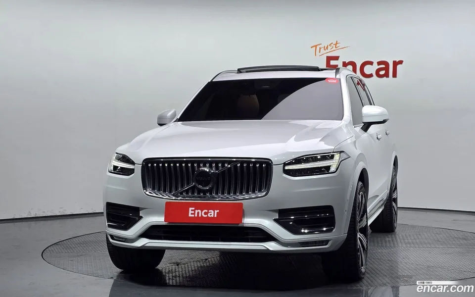 Volvo XC90 B6 2023 — миниатюра 3