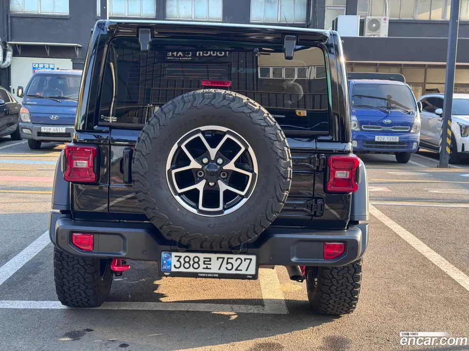 Jeep Wrangler 2.0 4 2024 — миниатюра 2