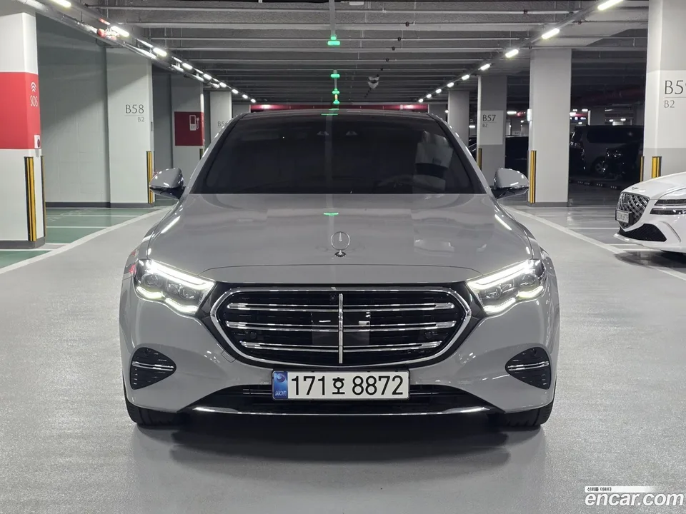 Mercedes-Benz E-Class E300 4MATIC 2024 — миниатюра 2